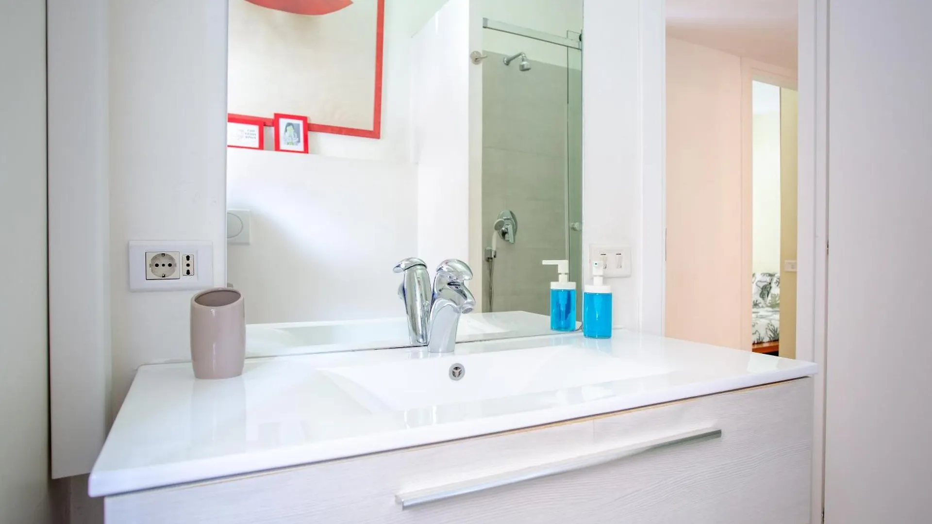 Comfortable Apartment In A Strategic Position Rzym